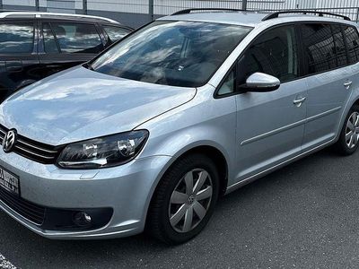 Gebraucht VW Touran Comfortline 105 PS (77 kW) 2012 Silber Van / Kleinbus