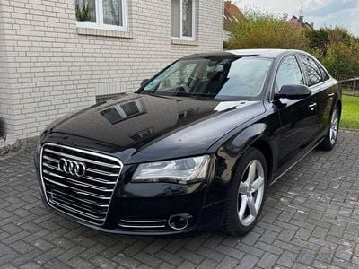 Second-hand Audi A8 Ambiente 351 CP (258 kW) 2010 Negru Berlinǎ