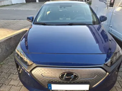Gebraucht Hyundai Ioniq Style 100 kW (136 PS) 2021 Blau Kleinwagen