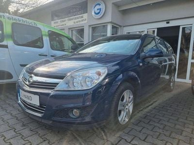 Usata Opel Astra Edition 90 CV (66 kW) 2009 Blu Station wagon