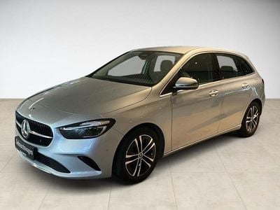 Gebraucht Mercedes B180 Progressive 136 PS (100 kW) 2024 Silber Van / Kleinbus