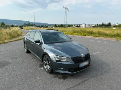 Gebraucht Skoda Superb SportLine 220 PS (161 kW) 2017 Grau Kombi