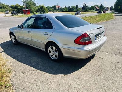 Mercedes E220