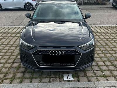 Gebraucht Audi A1 Sportback Advanced 110 PS (80 kW) 2021 Blau Kleinwagen