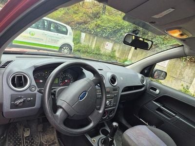 Gebraucht Ford Fusion 80 PS (58 kW) 2006 Rot Kleinwagen