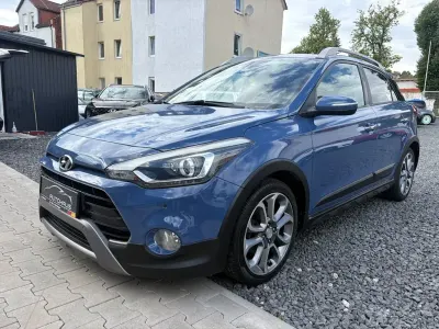 Gebraucht Hyundai i20 Active 120 PS (88 kW) 2017 Blau Limousine