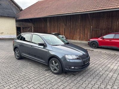 Gebraucht Skoda Rapid 90 PS (66 kW) 2015 Grau Kleinwagen