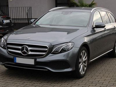Gebraucht Mercedes E200 150 PS (110 kW) 2018 Grau Kombi