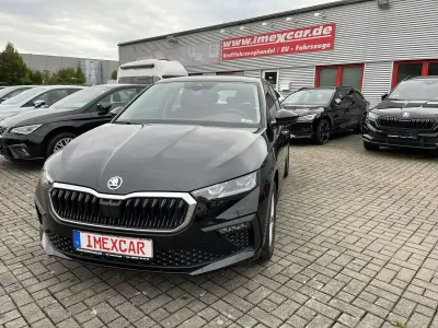 Używany Skoda Scala Style 150 KM (110 kW) 2025 Niebieski Hatchback