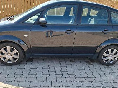 Gebraucht Audi A2 75 PS (55 kW) 2001 Schwarz Kleinwagen