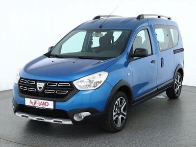 Usata Dacia Dokker Celebration 116 CV (85 kW) 2018 Blu Monovolume