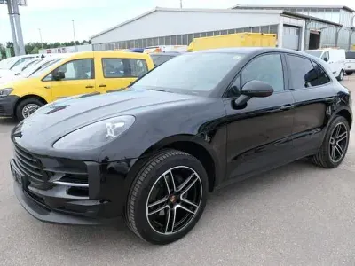 Gebraucht Porsche Macan Basis 245 PS (180 kW) 2021 Schwarz SUV