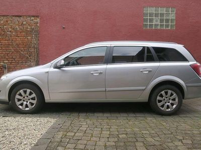 Usata Opel Astra Eco 90 CV (66 kW) 2009 Argento Station wagon