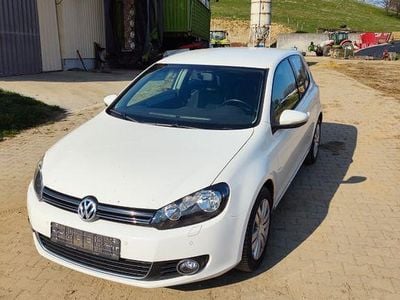Gebraucht VW Golf VI Comfortline 122 PS (89 kW) 2009 Weiß Kleinwagen