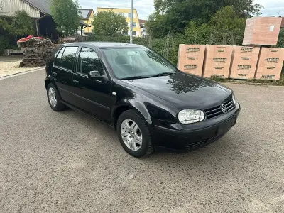 Gebraucht VW Golf IV 2002 Schwarz Limousine