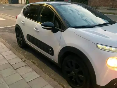Gebraucht Citroën C3 82 PS (60 kW) 2019 Weiß Kleinwagen