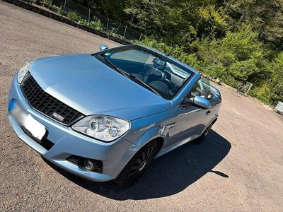 Usata Opel Tigra 90 CV (66 kW) 2007 Blu Cabrio
