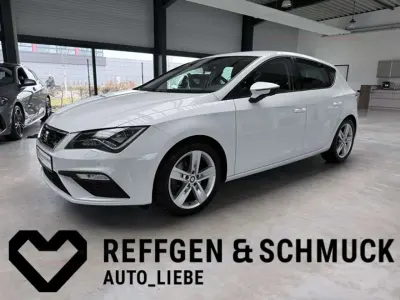 Używany Seat Leon FR Sport 184 KM (135 kW) 2018 Biały Sedan/Limuzyna