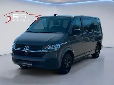 Używany VW Multivan 150 KM (110 kW) 2021 Szary Minivan