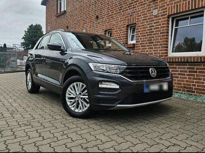 Second-hand VW T-Roc 116 CP (85 kW) 2018 Gri SUV