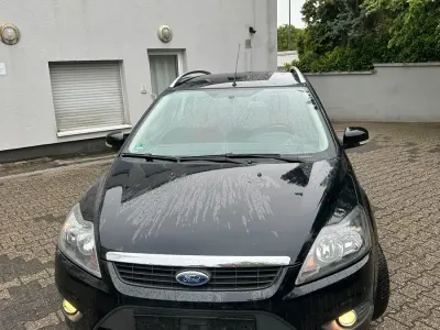 Gebraucht Ford Focus 105 PS (77 kW) 2009 Schwarz Kombi