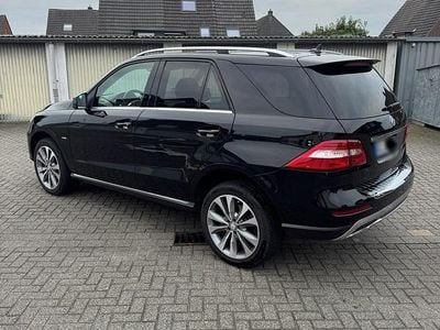 Gebraucht Mercedes ML350 258 PS (189 kW) 2012 Schwarz SUV