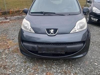 Gebraucht Peugeot 107 70 PS (51 kW) 2006 Grau Kleinwagen