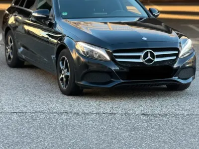 Gebraucht Mercedes C200 136 PS (100 kW) 2015 Schwarz Kombi