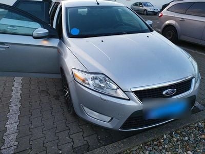 Gebraucht Ford Mondeo 101 PS (74 kW) 2009 Silber Kombi