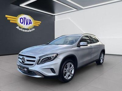 Gebraucht Mercedes GLA200 Urban 156 PS (114 kW) 2015 Grau SUV