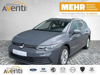 Gebraucht VW Golf VIII Life 131 PS (96 kW) 2023 Grau Kombi