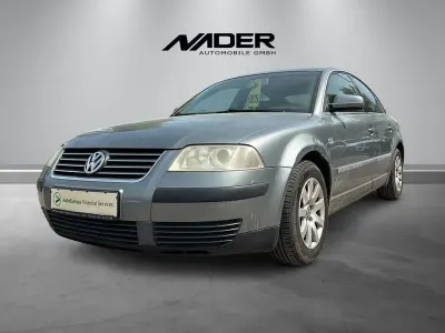 Gebraucht VW Passat Basis 102 PS (75 kW) 2003 Grau Limousine