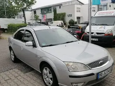 Gebraucht Ford Mondeo Ghia 145 PS (106 kW) 2006 Silber Limousine