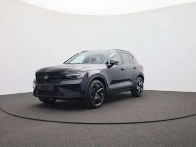 Nuova Volvo XC40 Plus 197 CV (144 kW) 2026 Nero SUV
