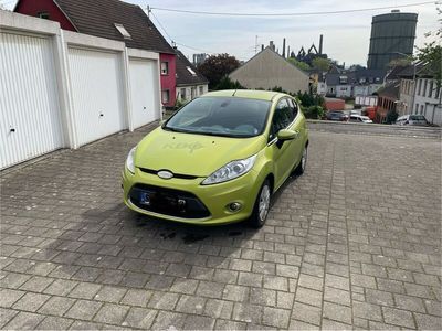 gebraucht Ford Fiesta (TÜV + 8fach bereift)