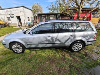 Usata VW Passat 131 CV (96 kW) 2003 Argento Station wagon