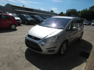 Gebraucht Ford S-MAX Titanium 140 PS (102 kW) 2011 Silber Van / Kleinbus