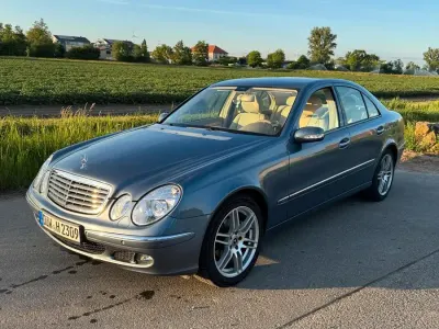 Używany Mercedes E280 Elegance 190 KM (139 kW) 2006 Niebieski Sedan/Limuzyna