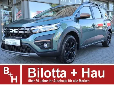 Gebraucht Dacia Jogger Extreme 110 PS (80 kW) 2025 Oxide green Van / Kleinbus