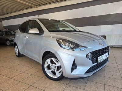 Gebraucht Hyundai i10 Edition 30 67 PS (49 kW) 2021 Silber Kleinwagen