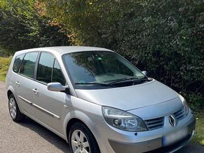 Silber Gebraucht 2005 Renault Grand Scénic II Van / Kleinbus | 2.300 €