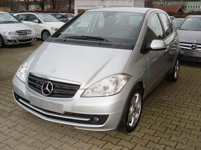 Gebraucht Mercedes A160 95 PS (69 kW) 2010 Silber Limousine
