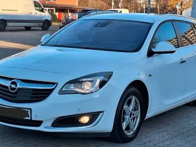 Gebraucht Opel Insignia Sport 136 PS (100 kW) 2017 Weiß Kombi