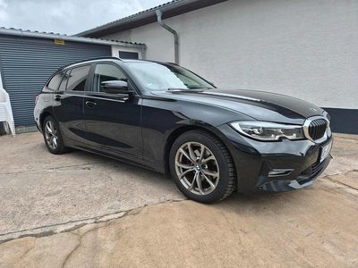 Używany BMW 320 190 KM (139 kW) 2021 Czarny Kombi