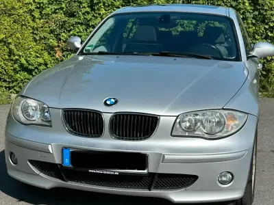Gebraucht BMW 118 129 PS (94 kW) 2006 Silber Kleinwagen