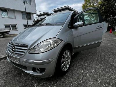 Usata Mercedes A200 136 CV (100 kW) 2005 Argento Utilitaria