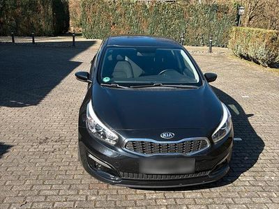 Gebraucht Kia ProCeed 101 PS (74 kW) 2017 Schwarz Kleinwagen