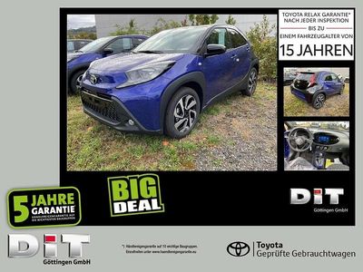Neu Toyota Aygo 72 PS (52 kW) 2025 Juniper blue (8y8)/ black mica Kleinwagen