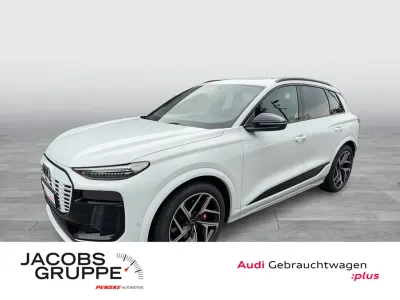 Gebraucht Audi SQ6 e-tron Ambiente 359 kW (489 PS) 2025 Gletscherweiß metallic SUV
