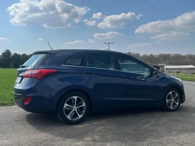 Brugt Hyundai i30 Trend 101 HK (74 kW) 2017 Blå Stationcar